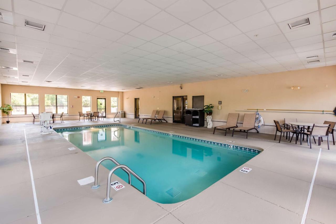 Hampton Inn Dickson Zewnętrze zdjęcie