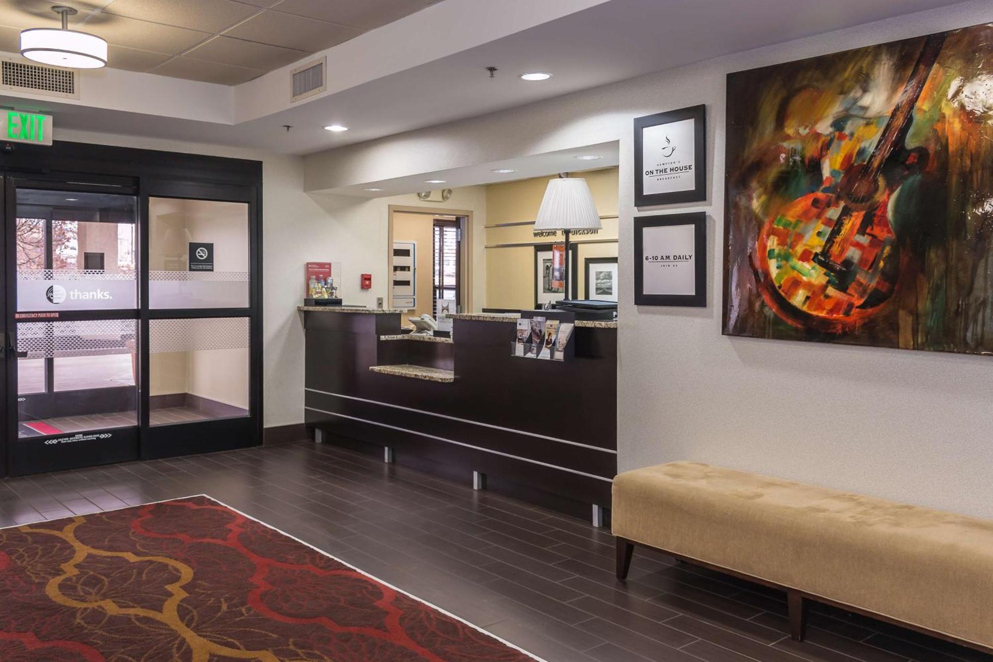 Hampton Inn Dickson Zewnętrze zdjęcie