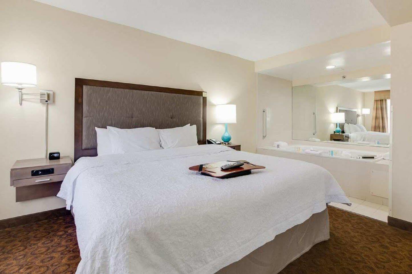Hampton Inn Dickson Zewnętrze zdjęcie