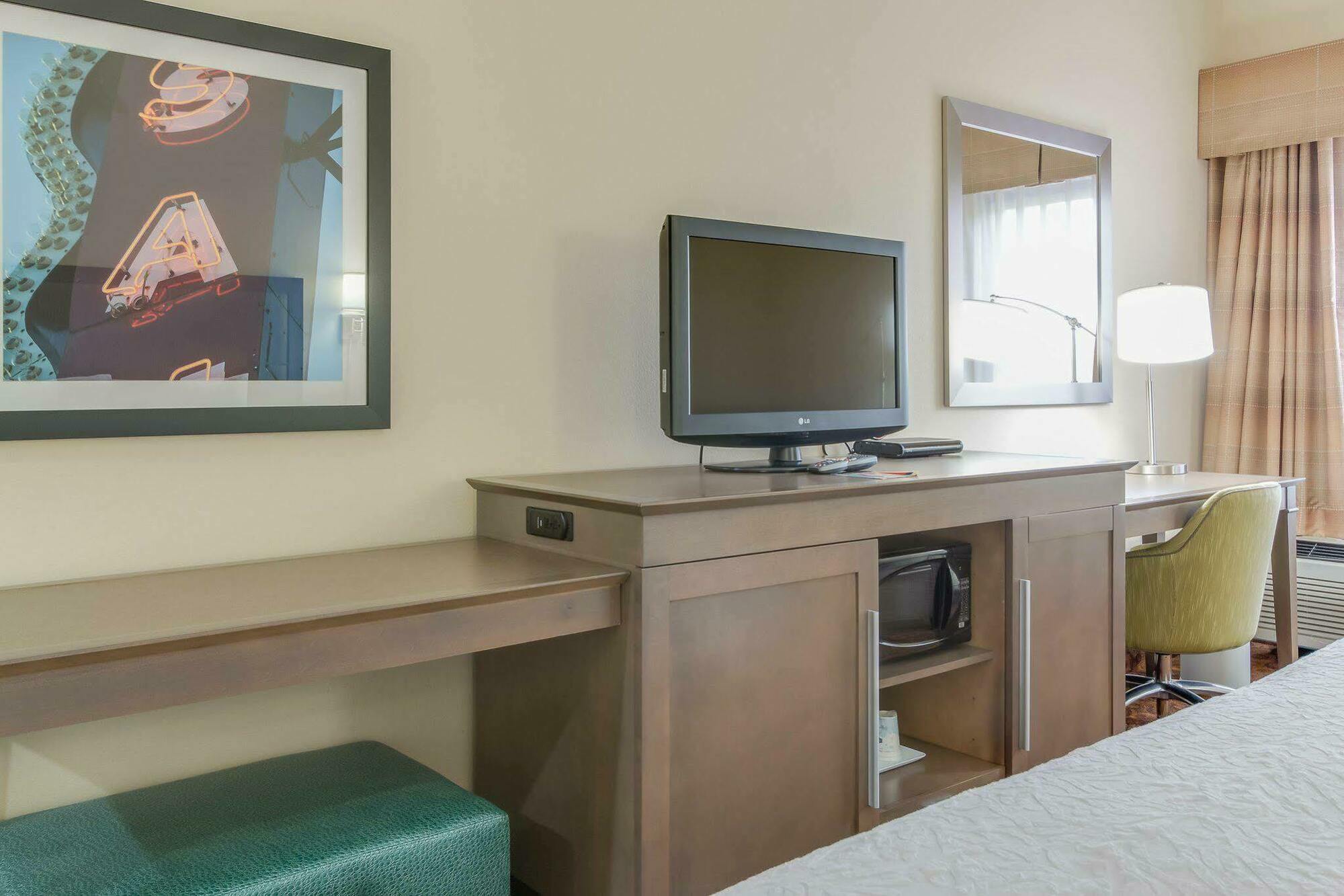 Hampton Inn Dickson Zewnętrze zdjęcie