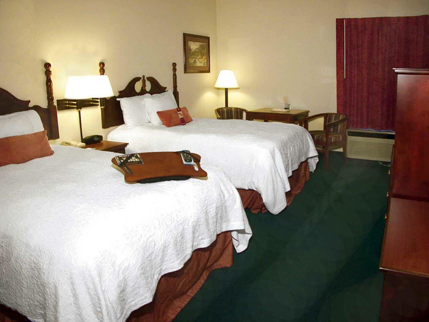 Hampton Inn Dickson Zewnętrze zdjęcie